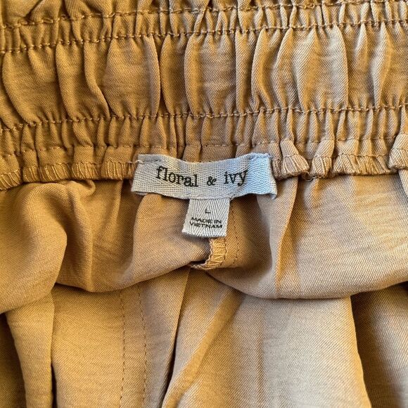Floral & Ivy Women’s Pull On Pants Size L Tan Drawstring Cropped - Picture 9 of 12